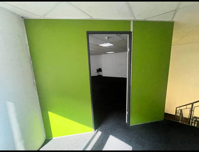 154M² BUSINESS TO LET IN CAPE TOWN CITY CENTRE